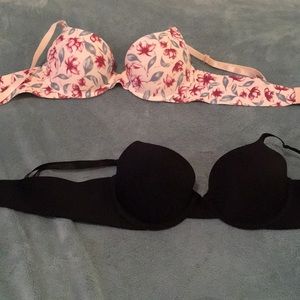 Set of 2 Adrienne Vittadini 36B push up bras